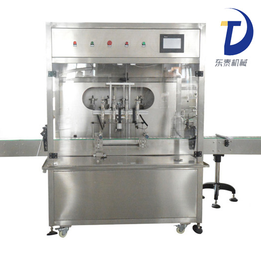 食用油灌裝機(jī)獨(dú)自挑起了重?fù)?dān)，是不是把你嚇到了！