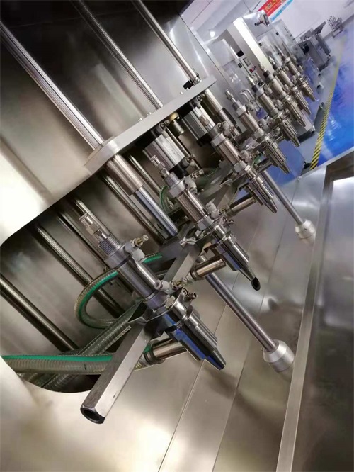 食用油灌裝機(jī)操作注意事項(xiàng)，一個經(jīng)久不衰的熱議話題