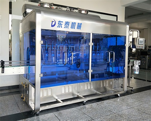 年終慶典，全自動食用油灌裝機紅毯走秀